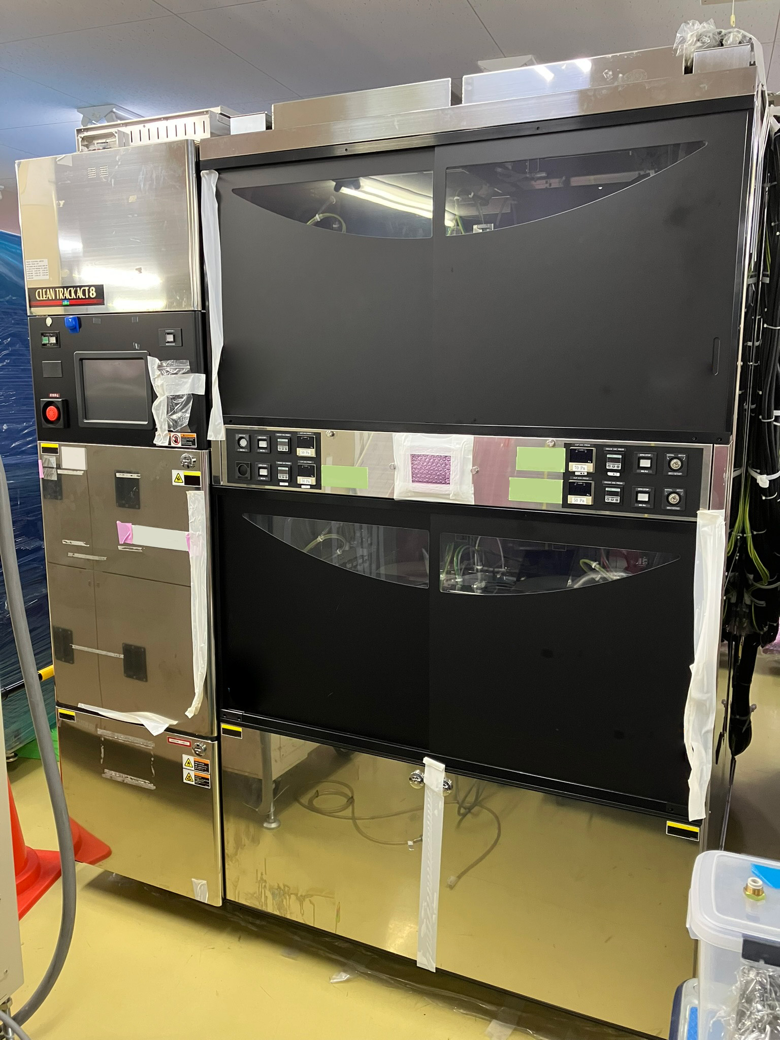 Used 2002 TEL Act 8 Coater / Developer