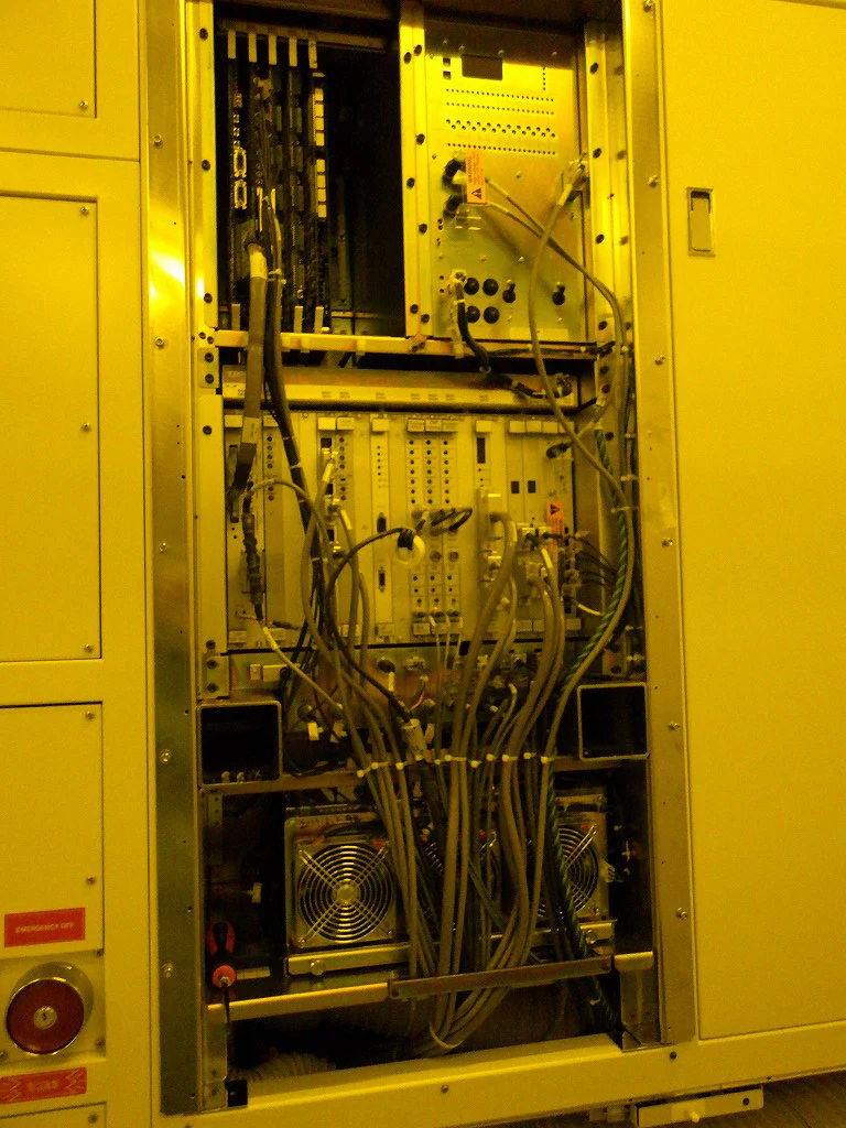 Used 2000 Canon FPA 3000 iW Stepper