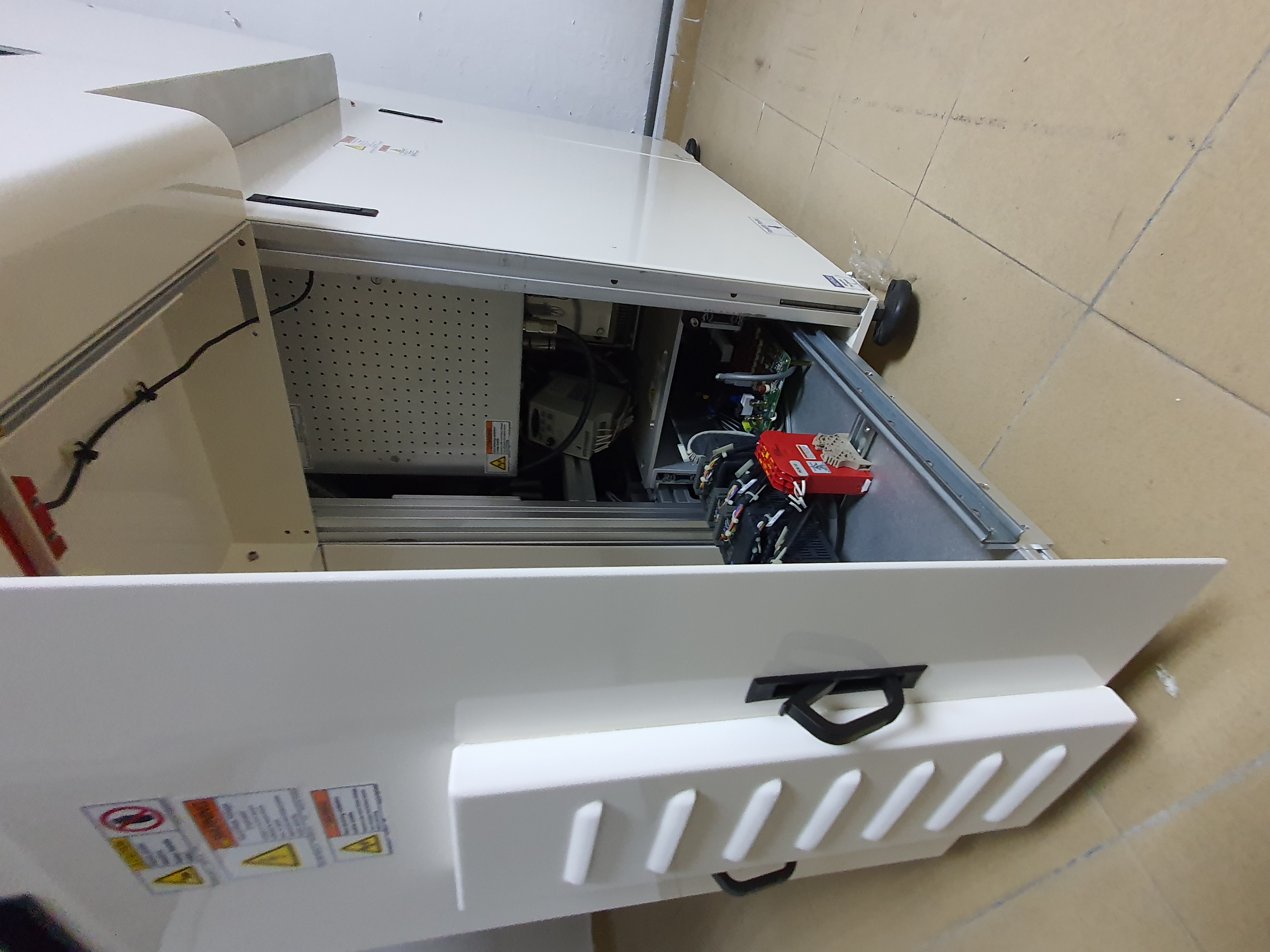 Used March   FlexTRAK-2MB Plasma
