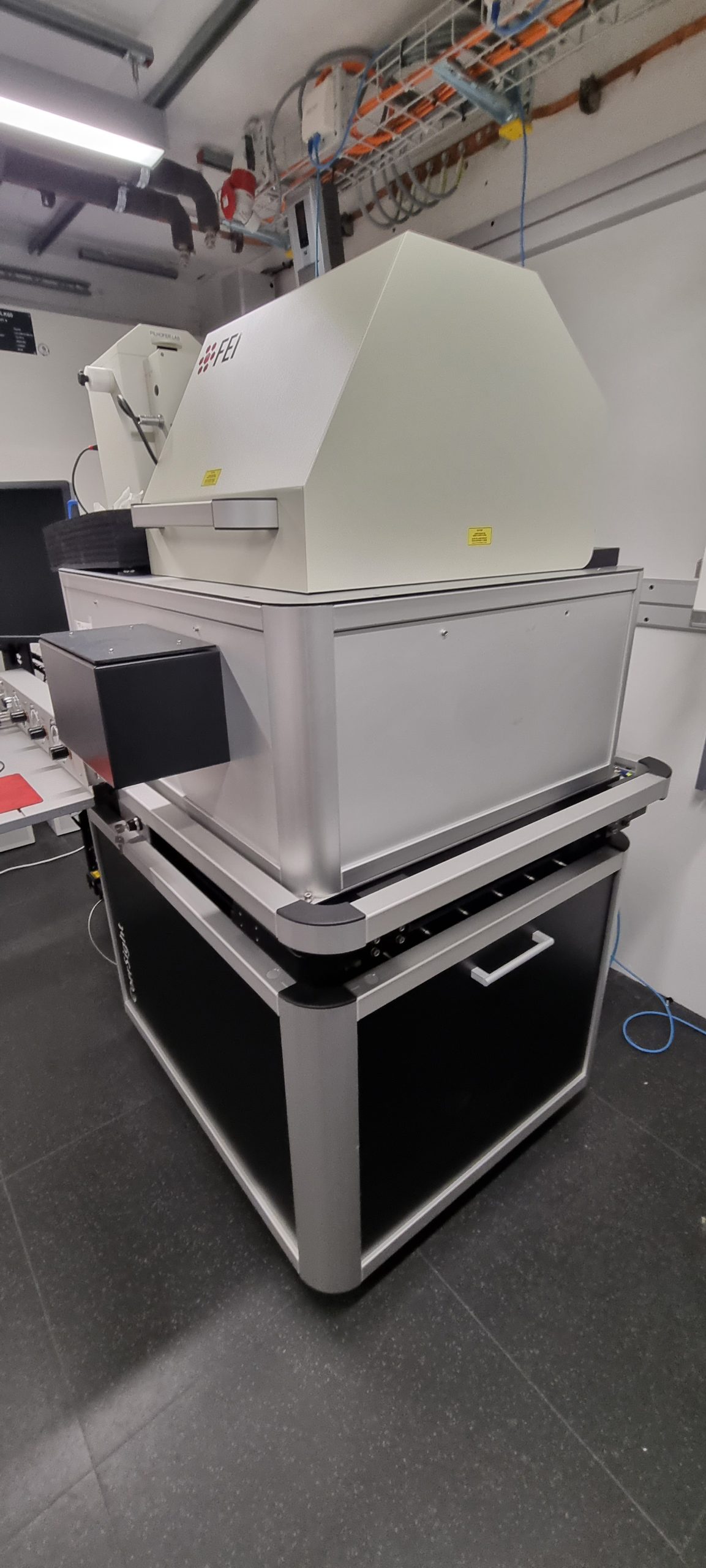 Used FEI CorrSight Fully Automated Correlative Fluorescence Light Microscope System