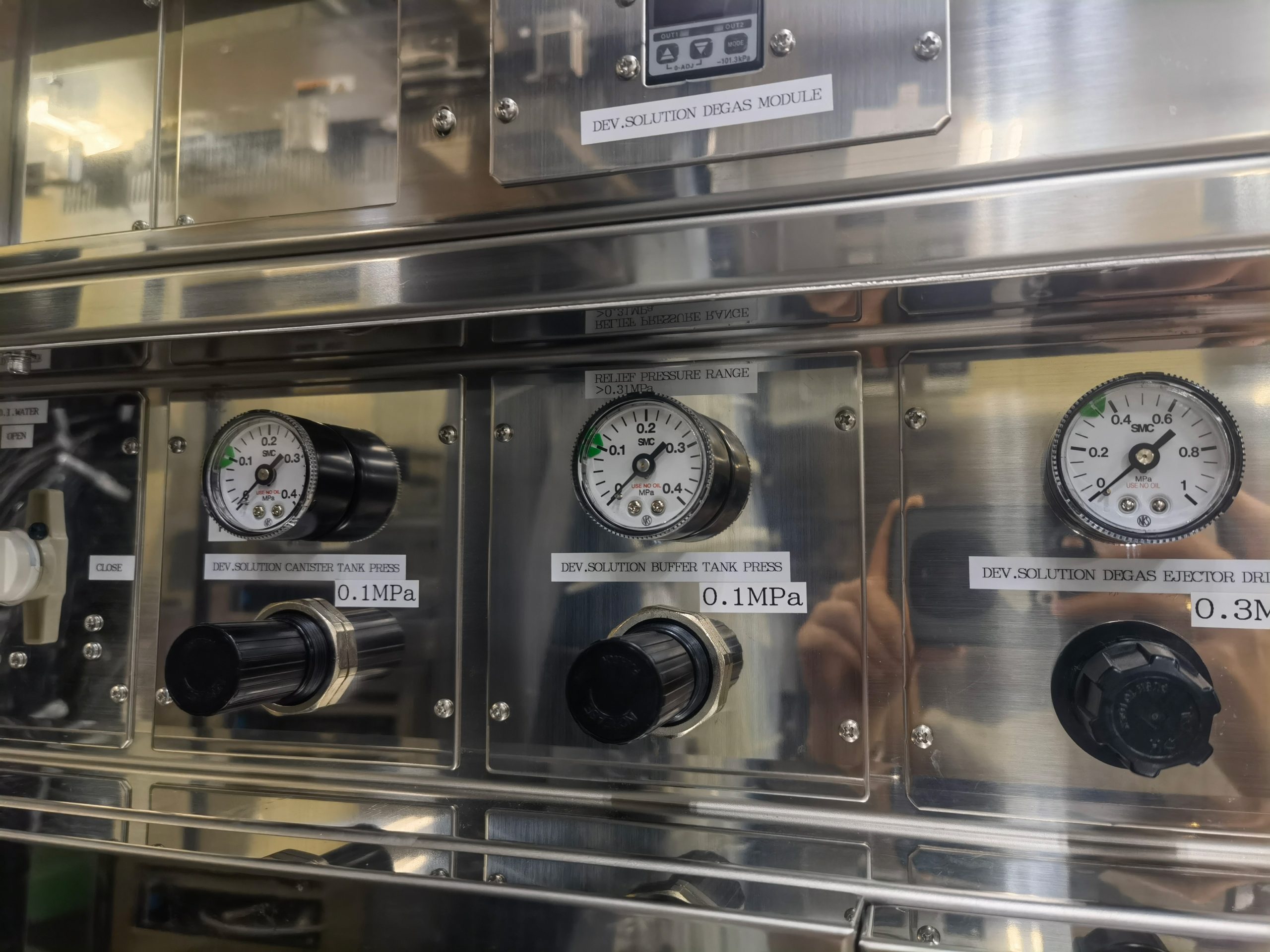 Used 2000 TEL Act 8 Coater / Developer