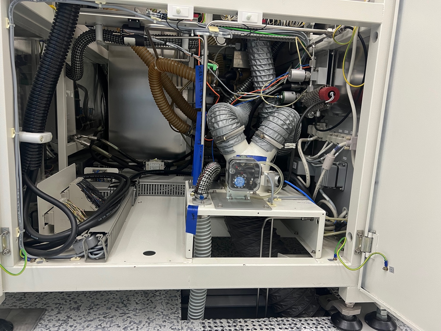 Used Mattson AST 2900 RTP Running Machine