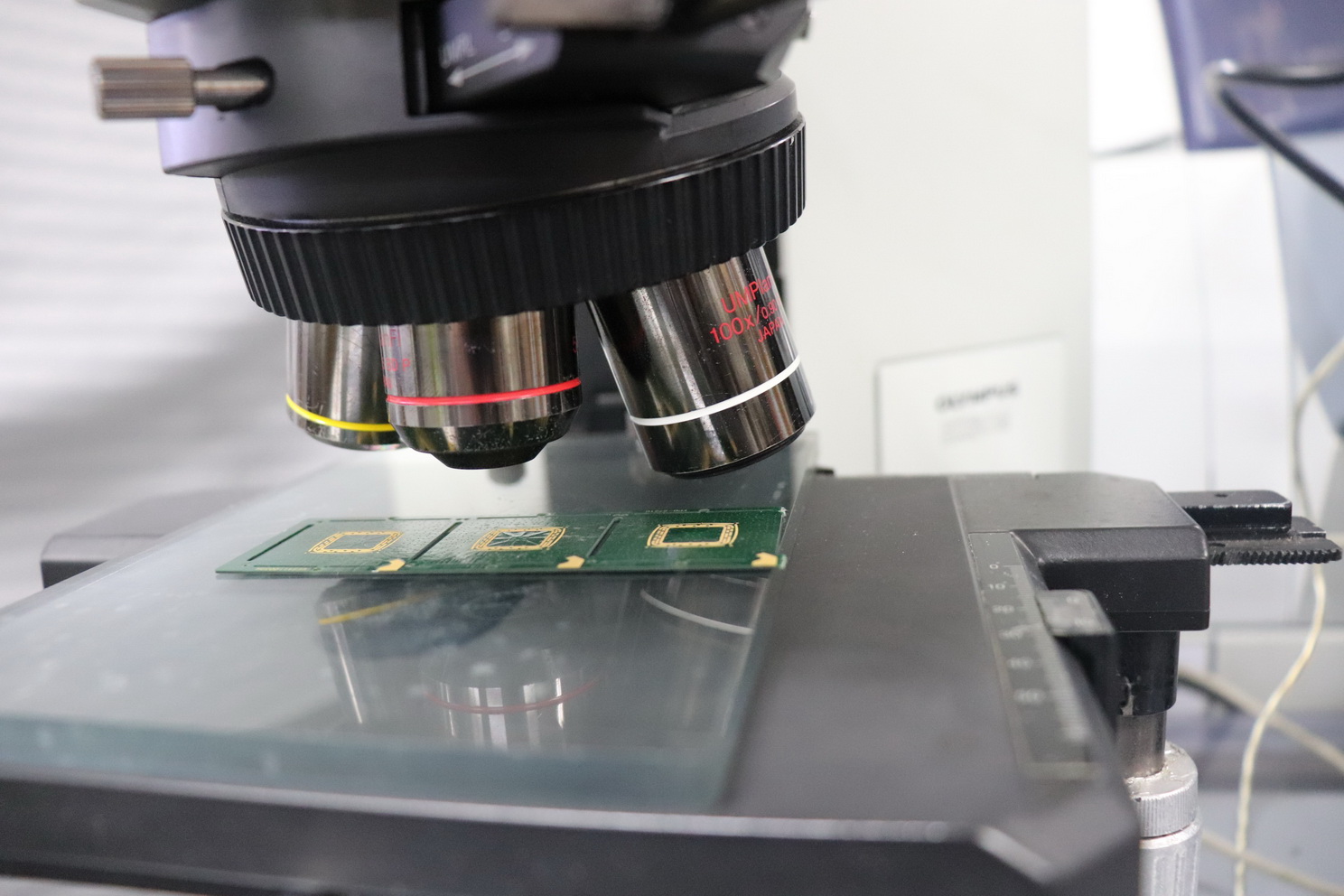 Used OLYMPUS BX60MF5 Trinocular Microscope