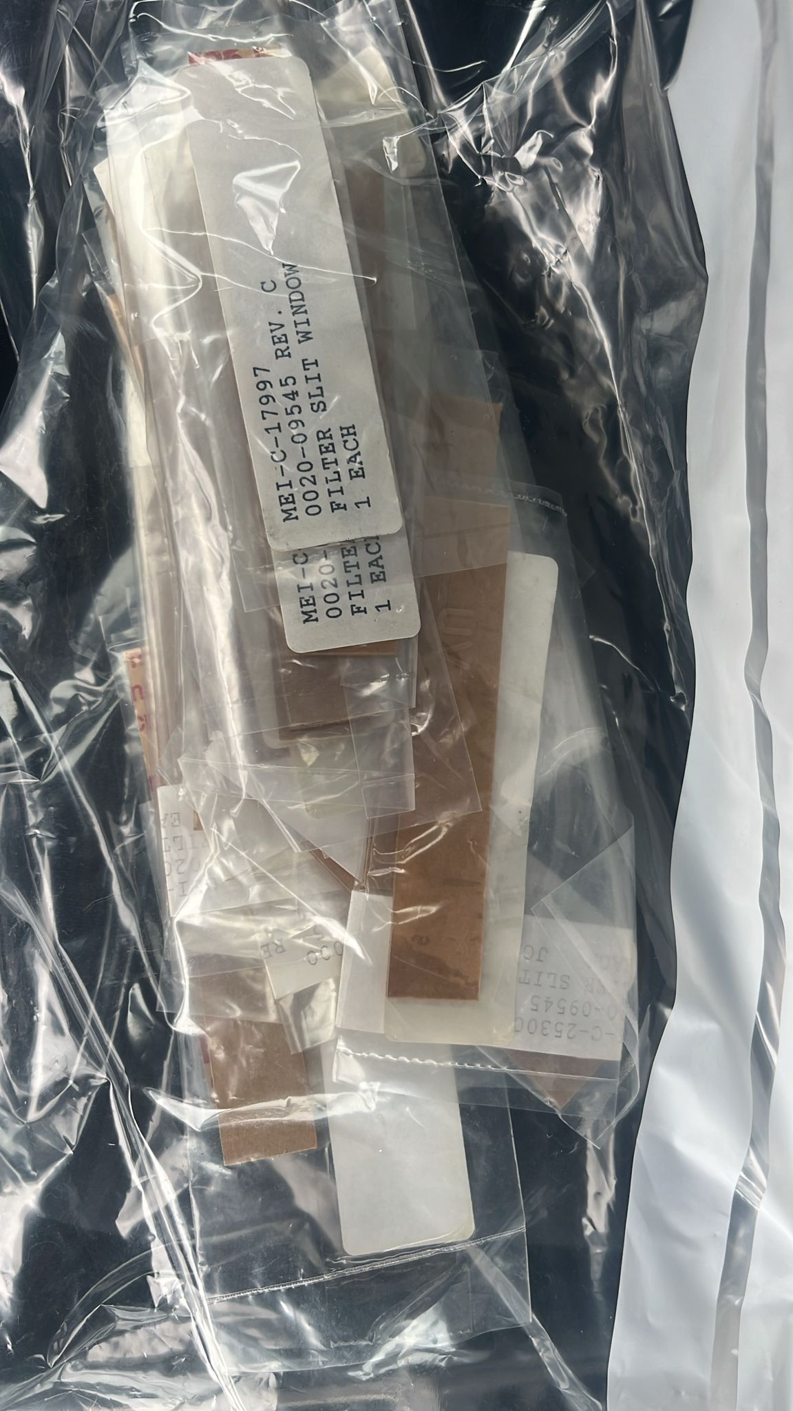 Used Applied Materials AMAT 0020-09545 FILTER,SLIT WINDOW CFO