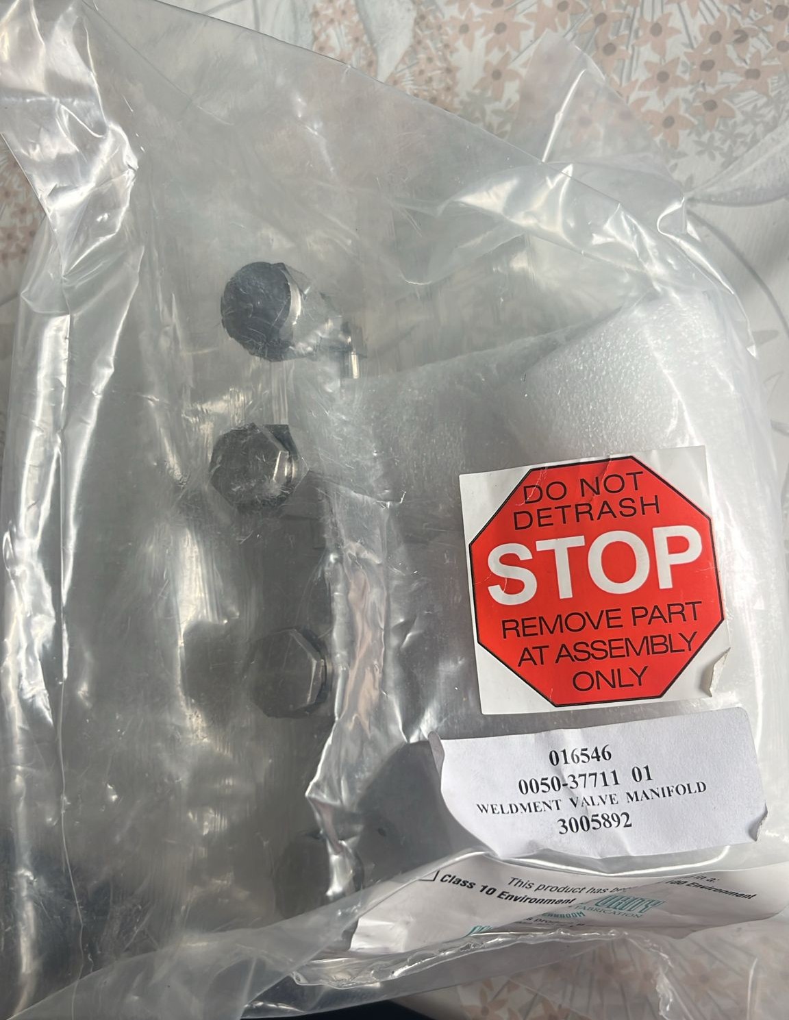 Used Applied Materials AMAT 0050-37711 WLDMNT,VAL MAN,3 VAL LEFT