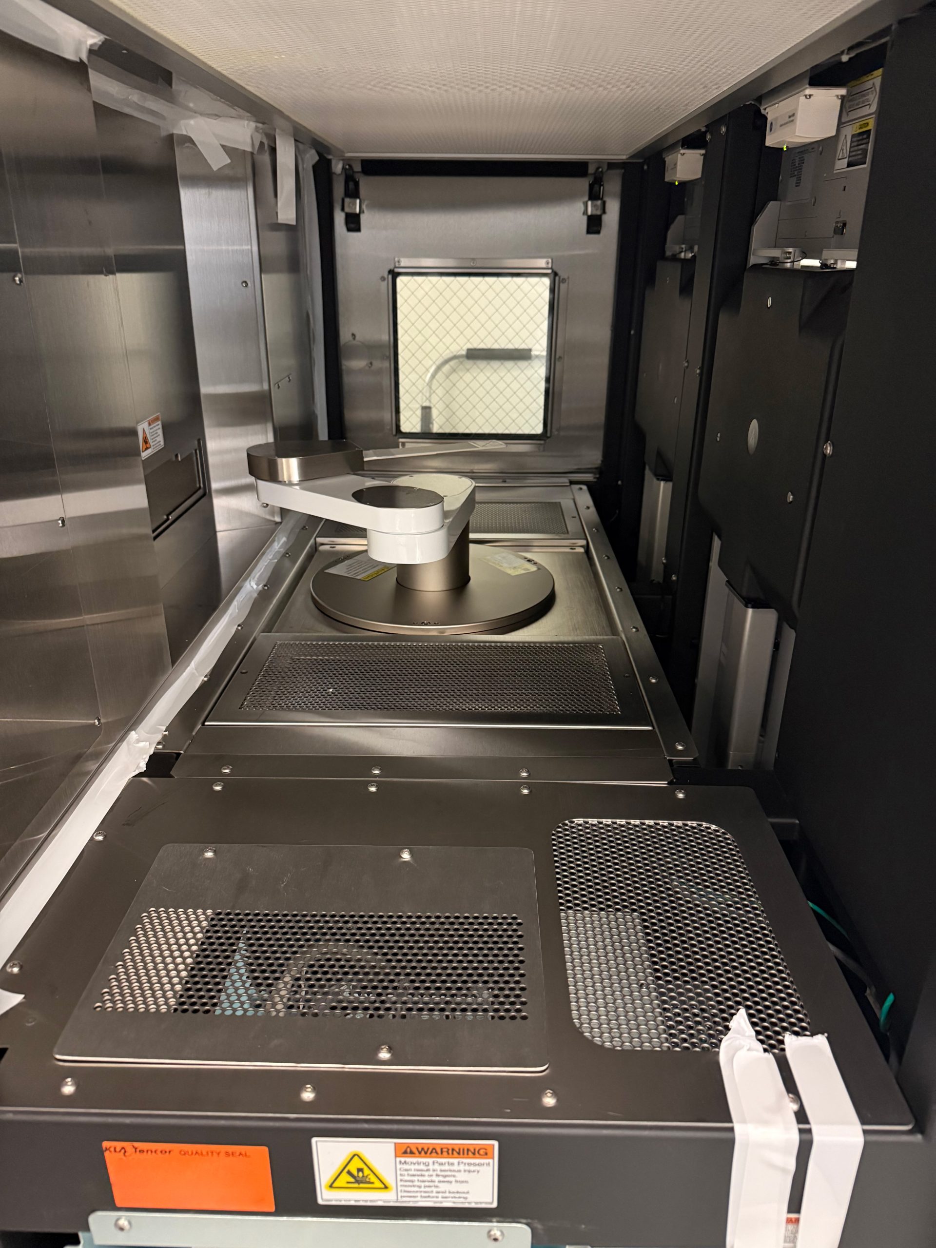 Refurbished 2004 KLA- Tencor Surfscan SP 1 DLS Unpatterened Surface Inspection