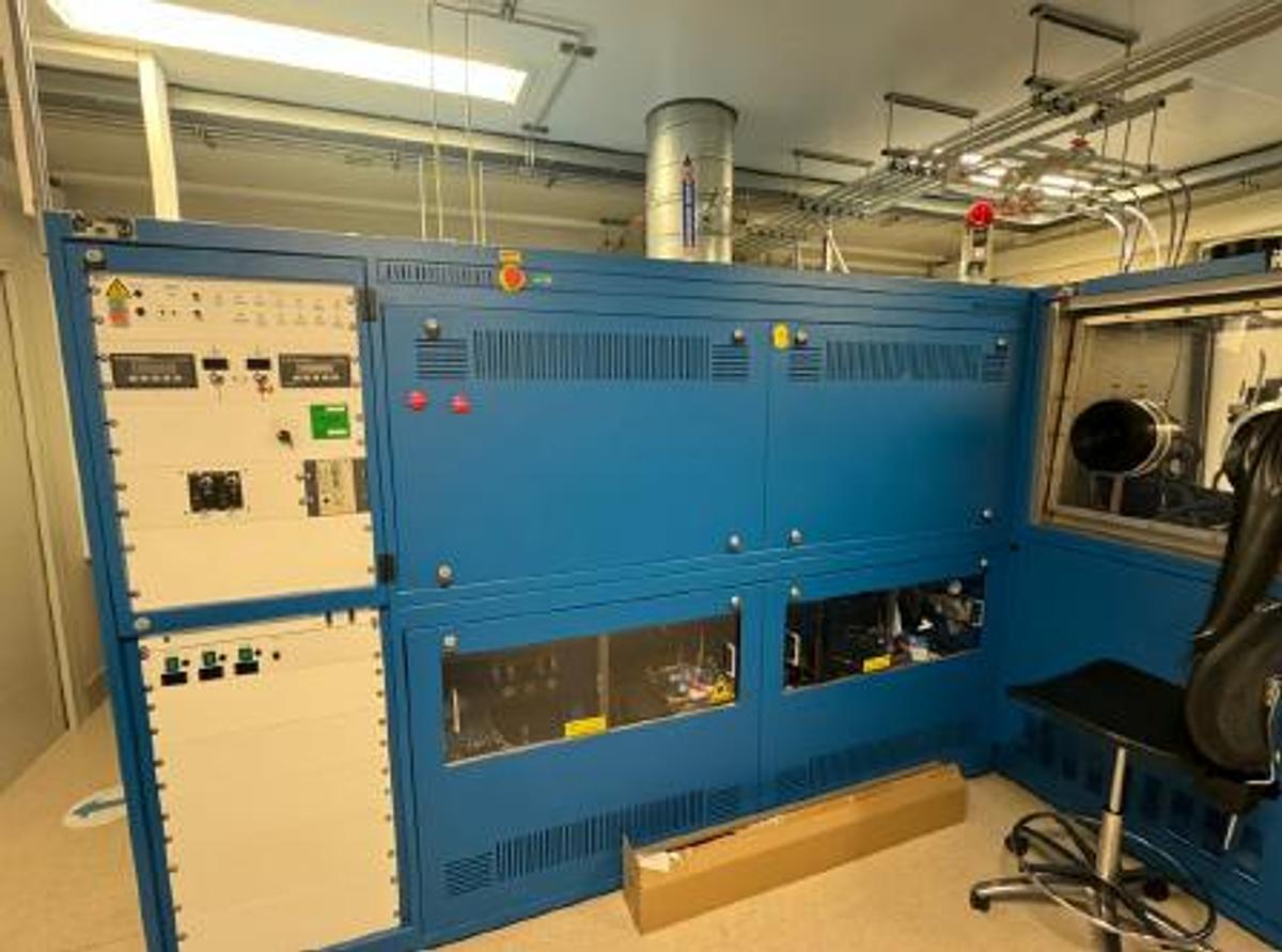 Used 2005 Aixtron-Thomas Swan 6x2” MOCVD GaN CCS