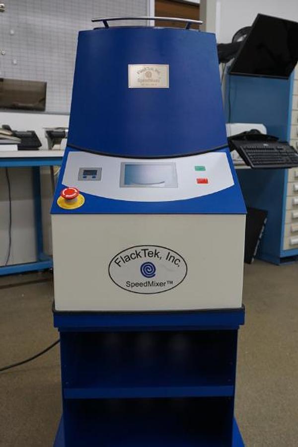 Used 2014 Hauschild Speedmixer (Flacktek) 400.2 VAC-P planetary mixer