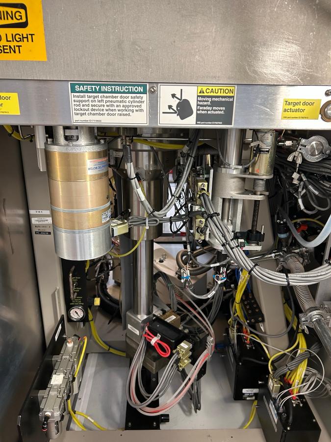 Used 2000 Varian E500 EHP Medium Current Implanter