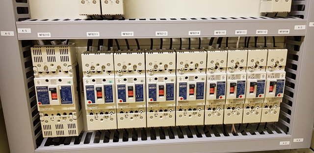 Used 2008 DNS Dainippon Screen SU3000 12 Inches 4 Chambers Wet Station