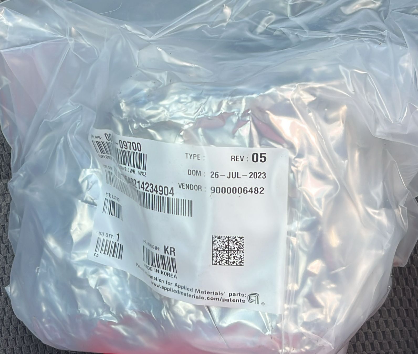 Used Applied Materials AMAT 0040-09700 ASSY,BLWS,LOWER