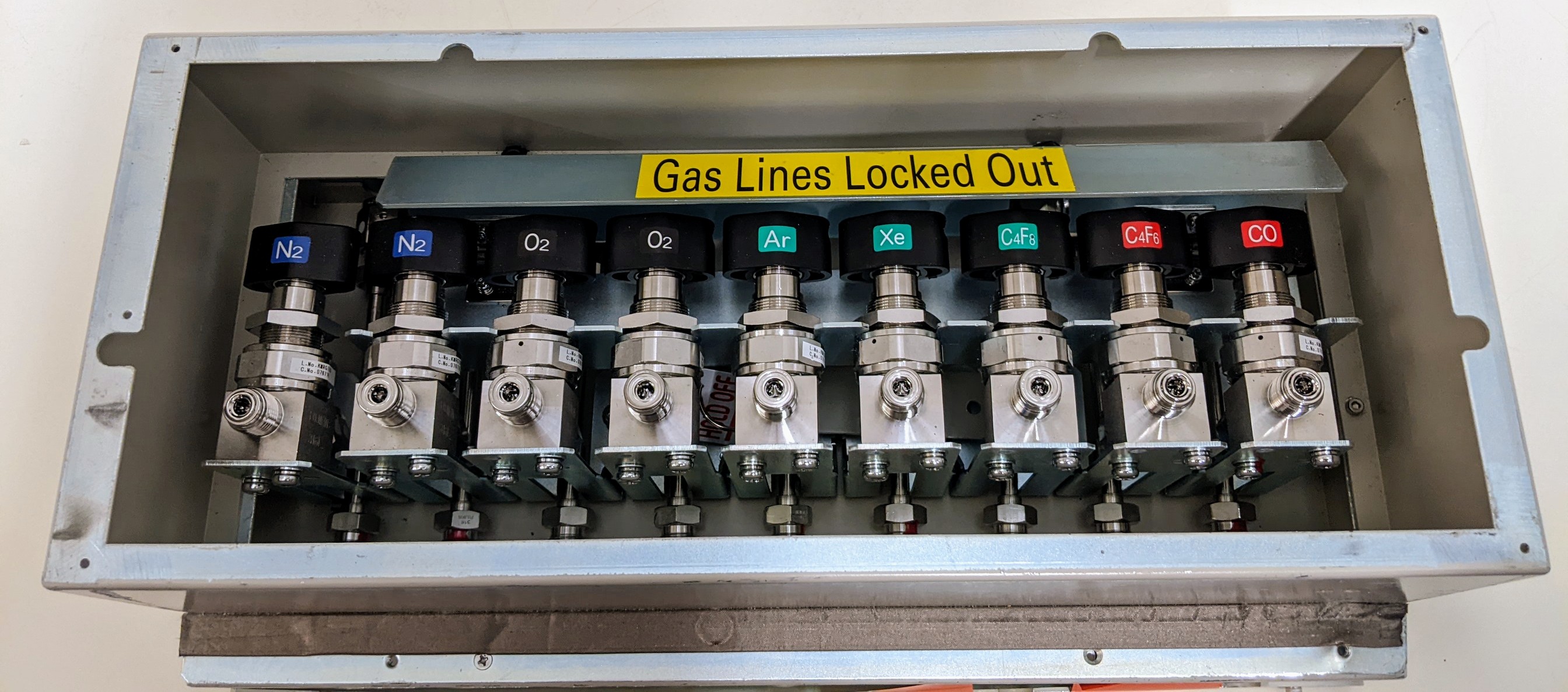 Used TEL 9 x (1/4 Turn Gas Valves Assy.)