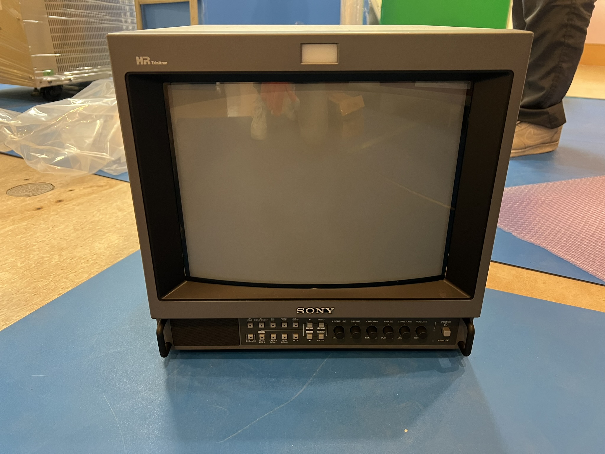 Used KLA 2138 XP Dual open cassette for 200mm