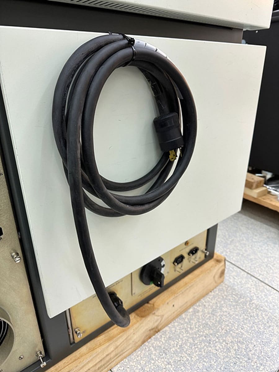 Used 2004 KLA Viper 2435