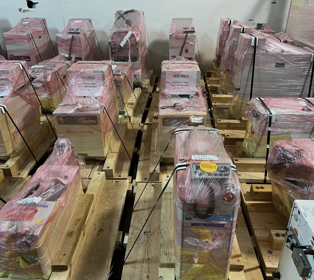 Used 2014 EDWARDS IH600 MK5 200 A590-20-945 Vacuum Dry Pump, 148110