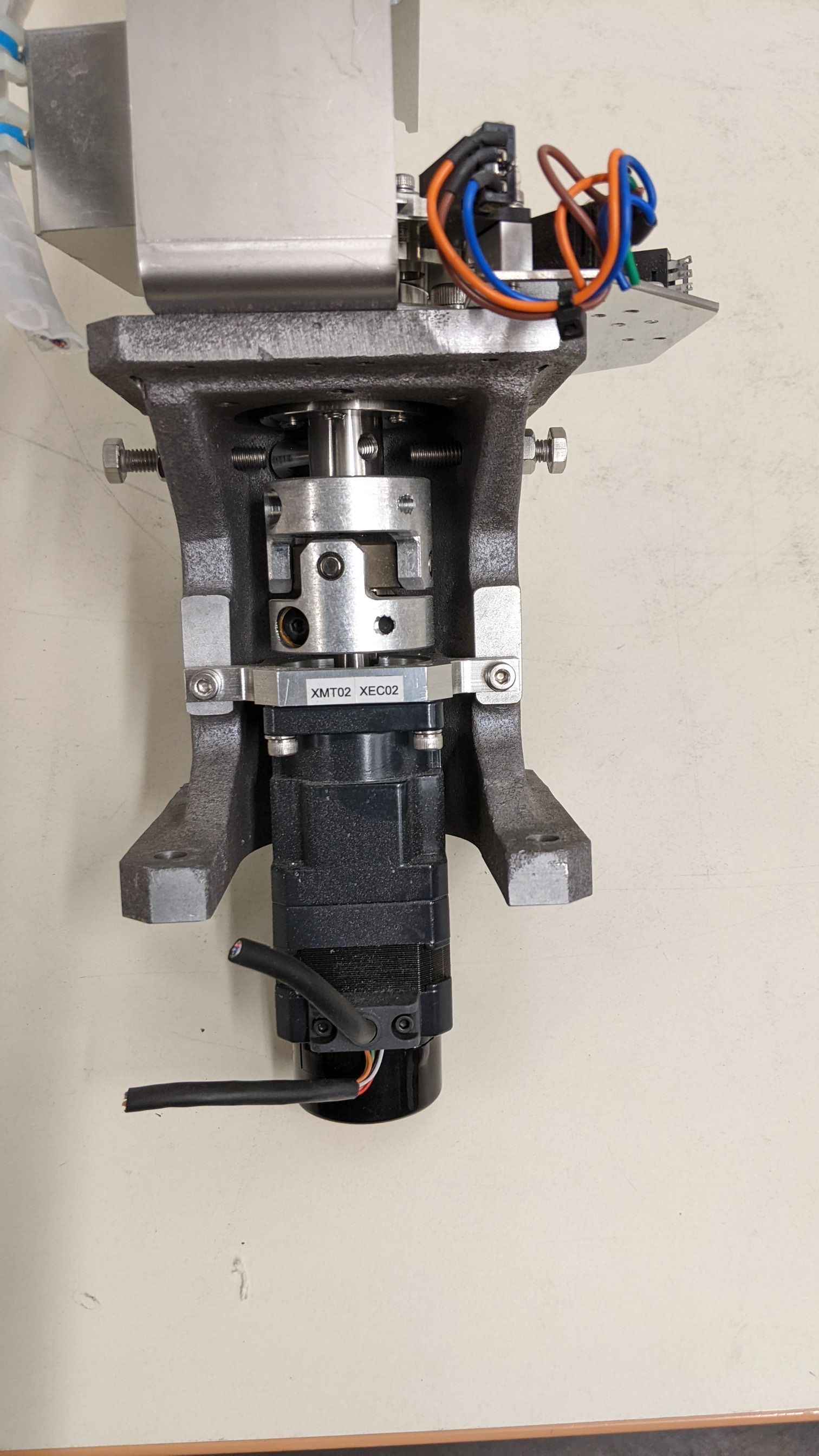 Used SMC & Oriental Motor Co., Ltd. MGP Compact Guide Cylinder / VEXTA 5 Phase Stepping Motor