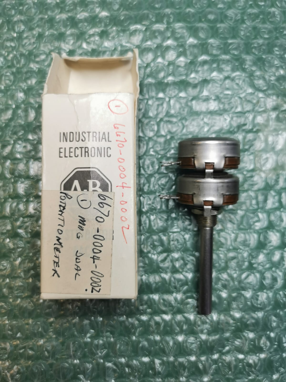 Used Eaton Nova 6200AV JD1N200P105UA