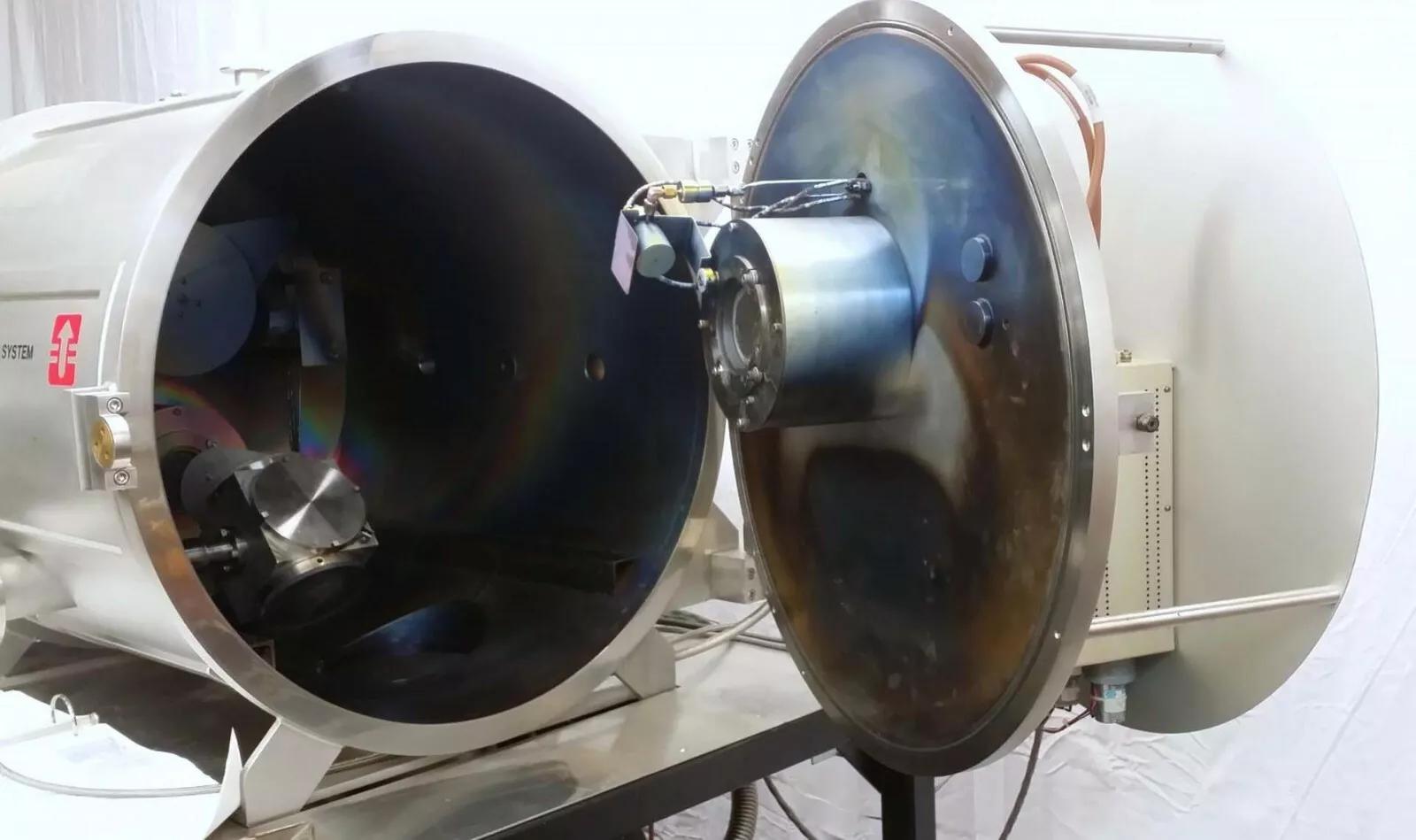 Used Veeco  spector iontech HBDG ion assist ion beam sputtering system IBAD thin film