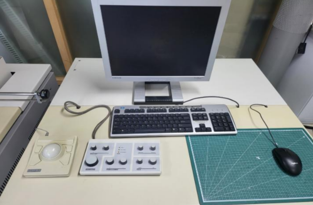 Refurbished Hitachi S-4800 II Stage System