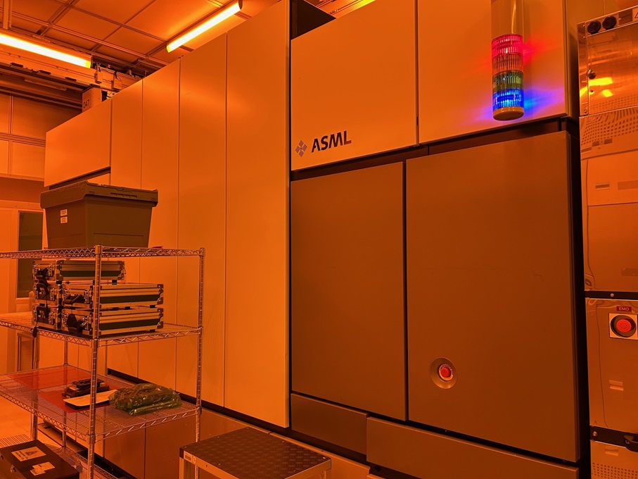 Used 2003 ASML AT1250 DUV193nm