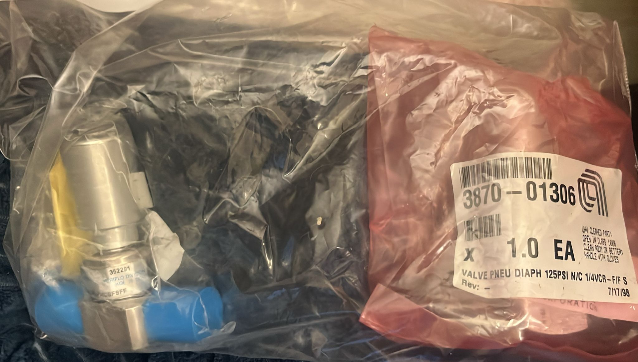 Used Applied Materials AMAT 3870-01306 VALVE PNEU PHR N/C HELIUM DUMP