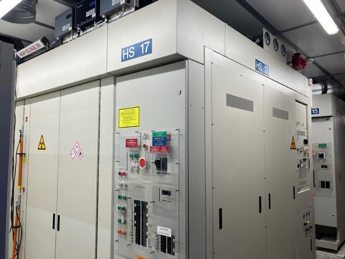 Used 2000 Varian VIIsion 200+