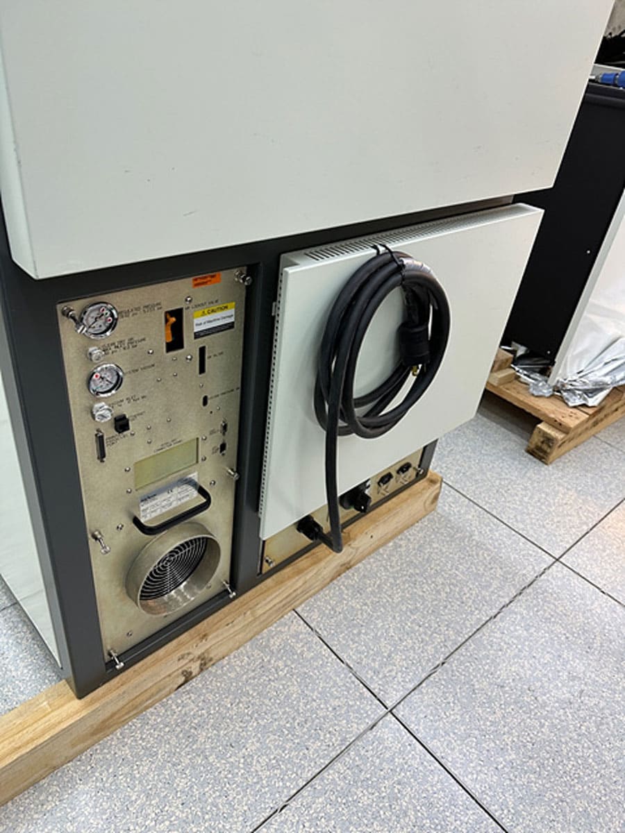 Used 2004 KLA Viper 2435