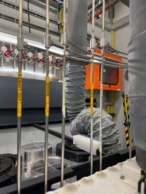 Used 1995 AMAT P 5000 Etcher 2 MxP + Chambers