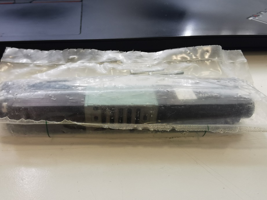 Used NUMATICS M10SS500M Solenoid Valve 12V DC