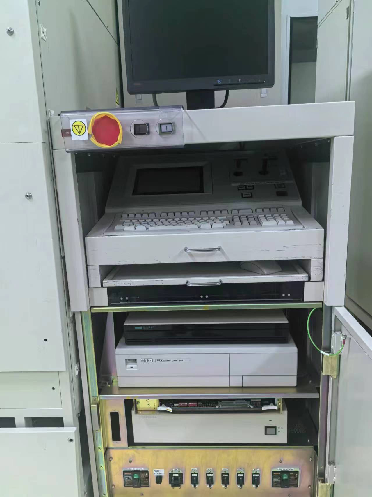 Used Nikon 2205 i 11 D Stepper