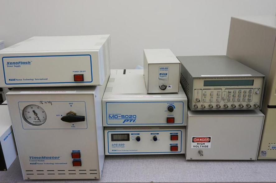 Used PTI Photon Technology  TM-2/2003 Fluorescence Spectrometer