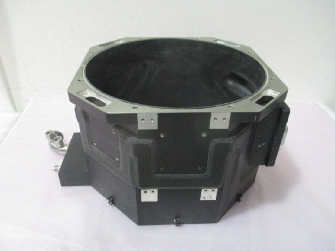 Used AMAT 0040-61366 Metal Etch Chamber, DI Seal, Edge Gas, MXP+, Mark II, 418270