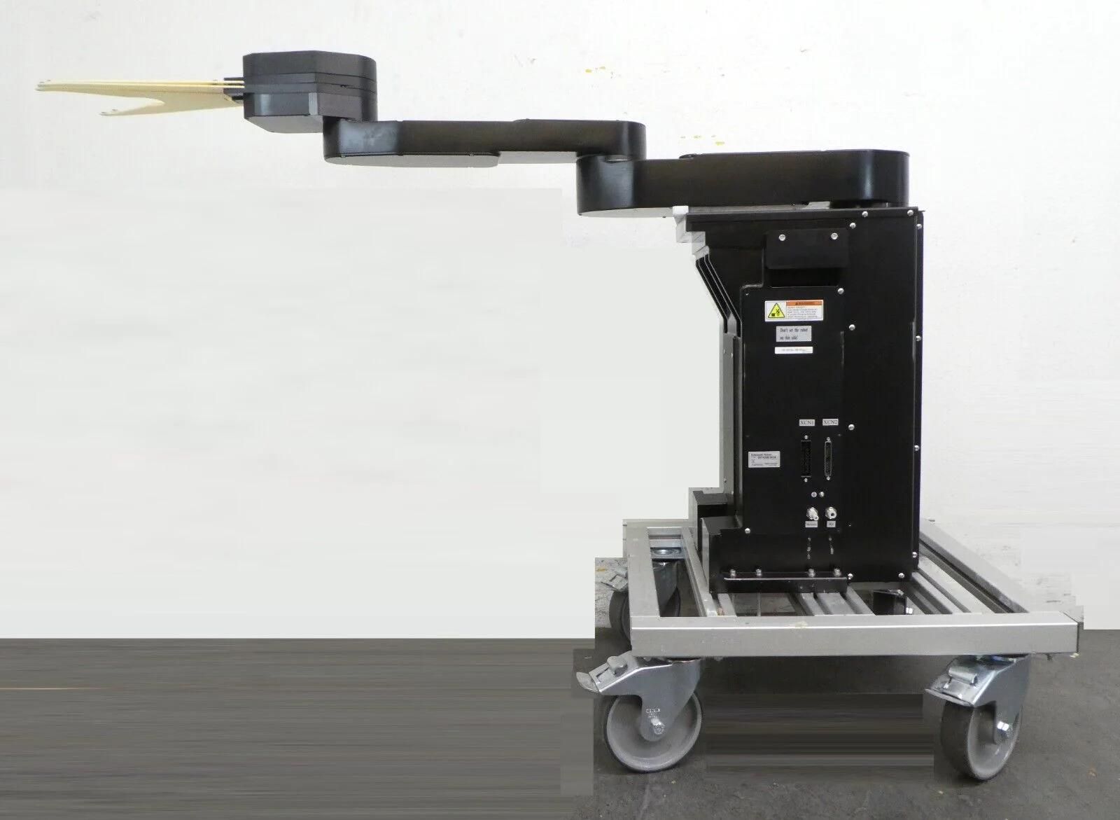 Used Kawasaki Kawasaki 3NT420B-B029 300mm Dual Blade Wafer Transfer Robot Broken End Effector