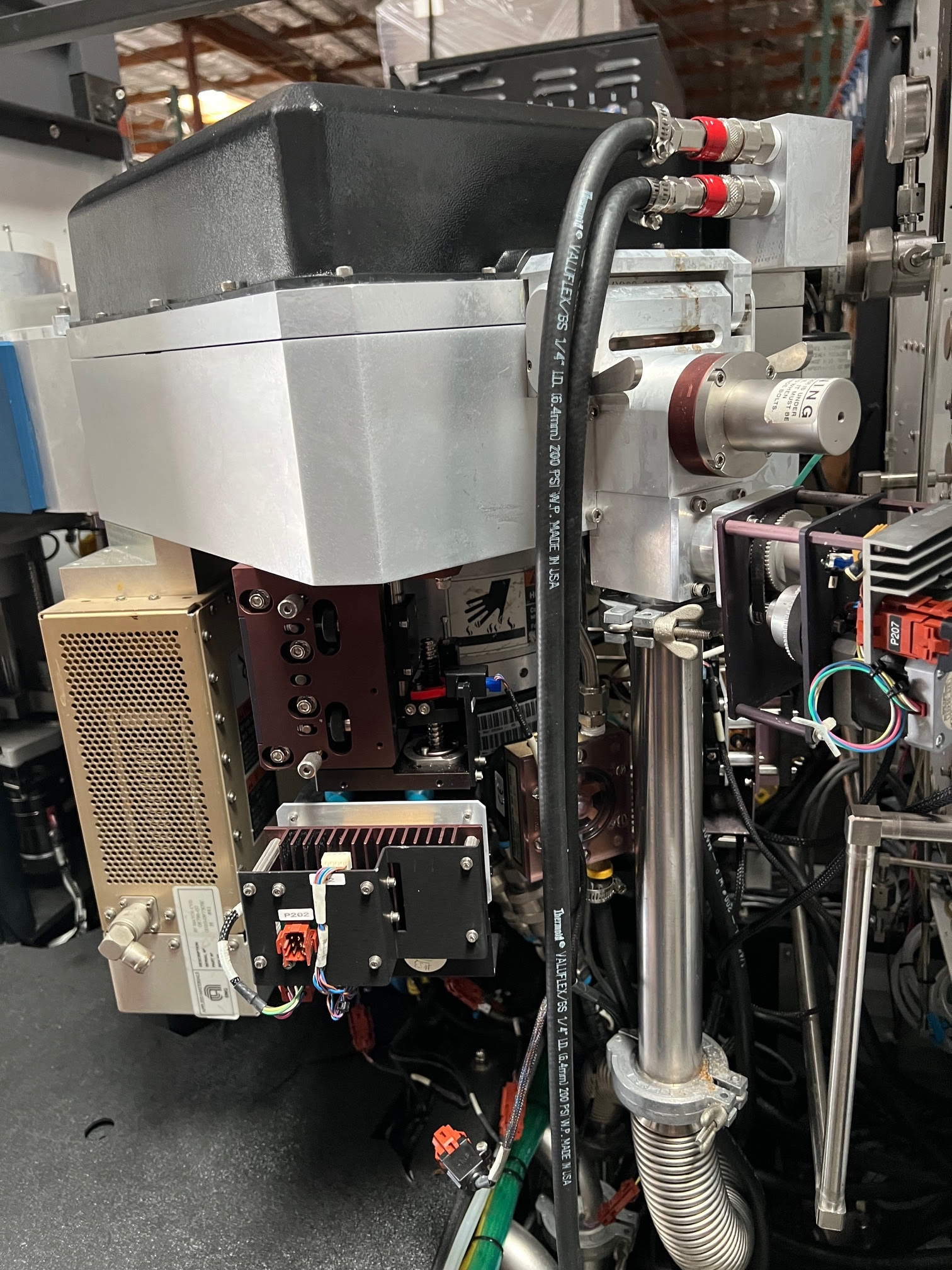 Used 1993 AMAT P5000 PECVD tool 3 Chamber