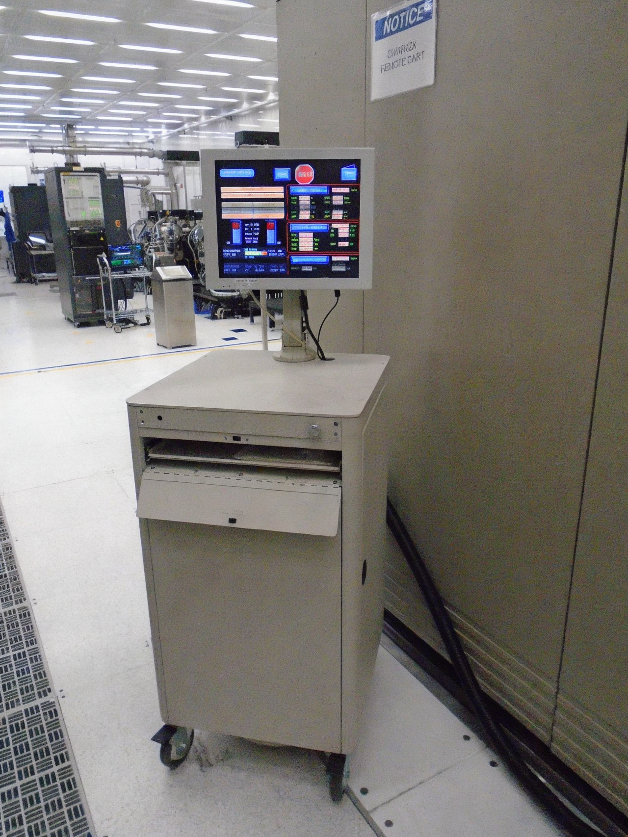 Used 1999 AMAT Varian EHPi-500 Mid Current Implanter