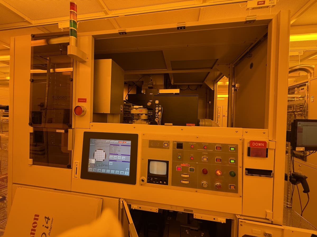 Used 1998 Canon FPA-3000 i4 Stepper