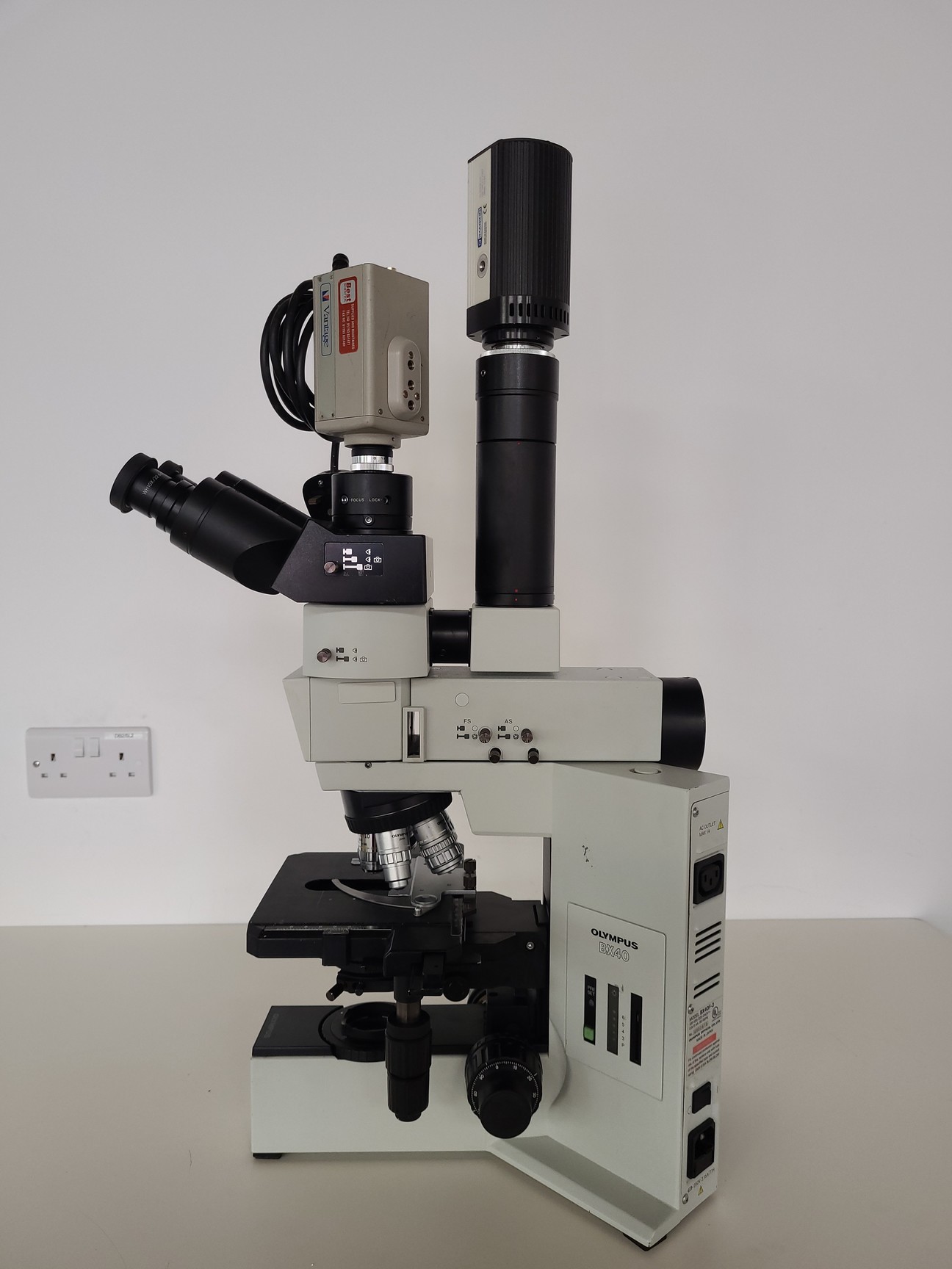 Used Olympus BX40F-3 Microscope w/ 5 Objectives & PlanApo100UV MDPlan150 Lab