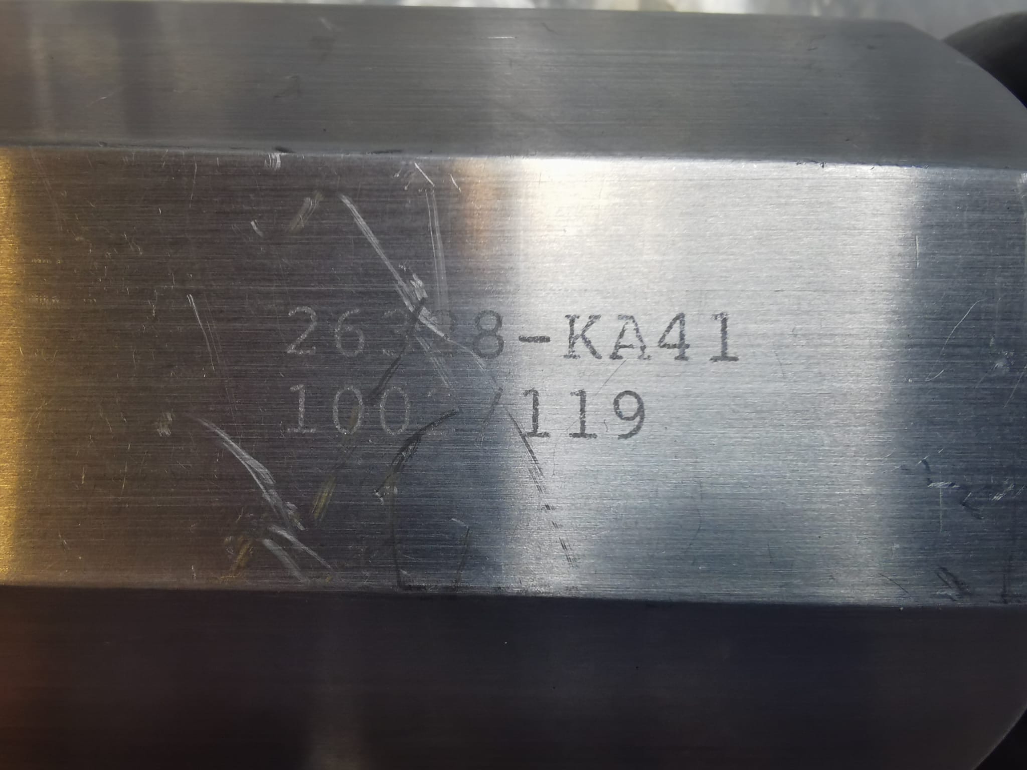 Used Eaton Nova 6200AV VAT valve 26328-KA41