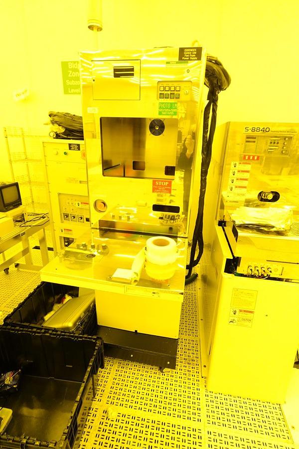 Used 2002 Hitachi S-8840 CD SEM