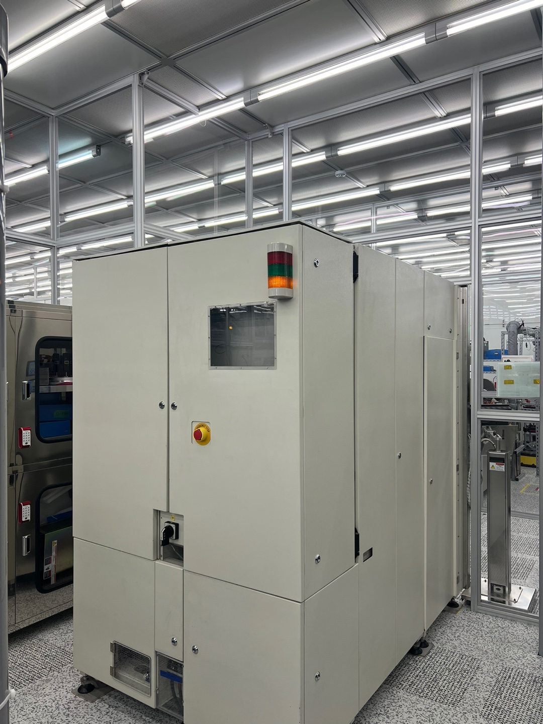 Used Mattson AST 2900 RTP Running Machine