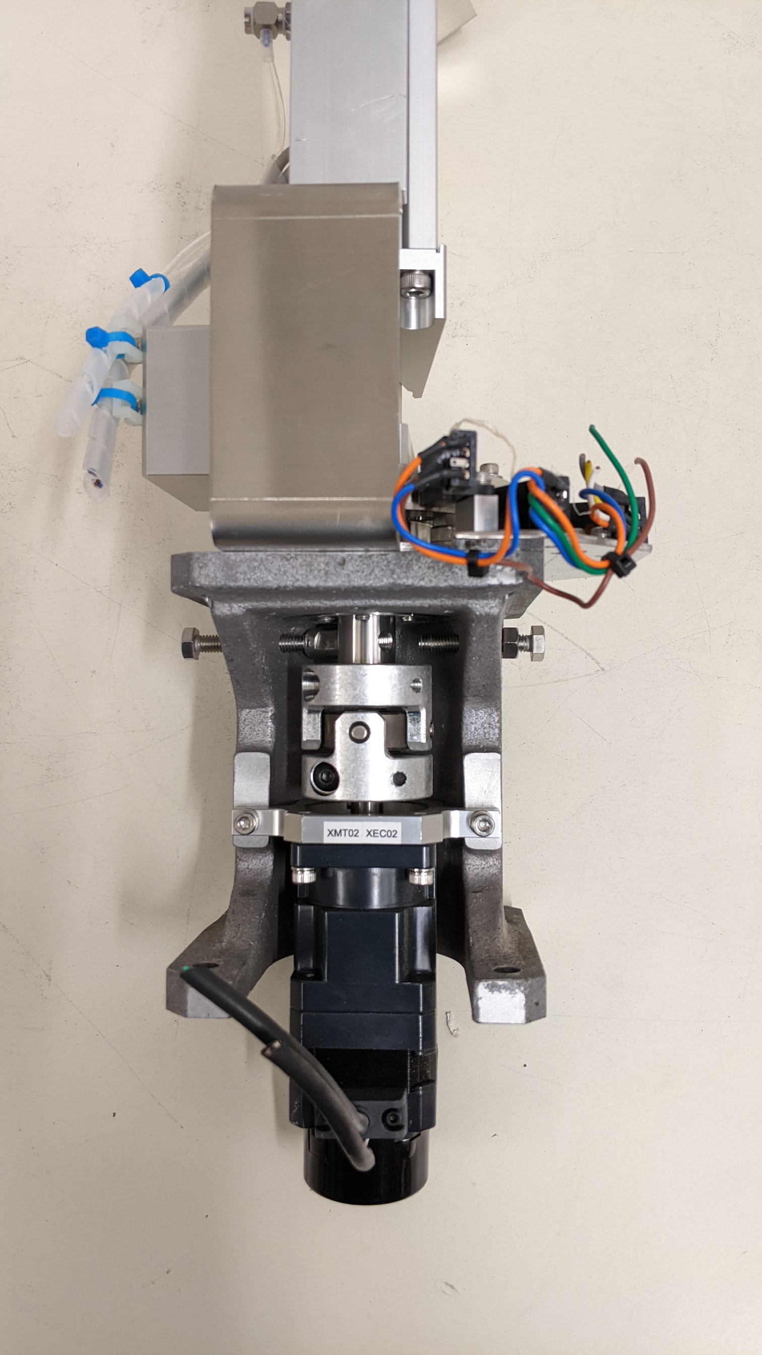 Used SMC & Oriental Motor Co., Ltd. MGP Compact Guide Cylinder /- VEXTA 5 Phase Stepping Motor