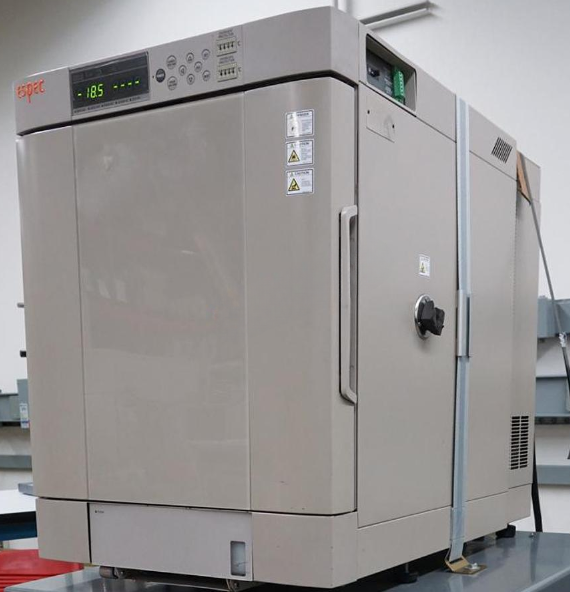 Used 2006 ESPEC SH641 temperature and humidity chamber