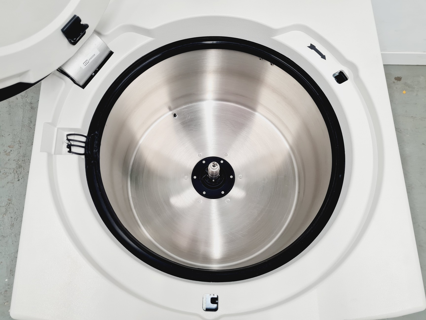 Used 2023 Beckman Coulter Avanti JXN-26 Centrifuge with JCF-Z Rotor 20000rpm Lab