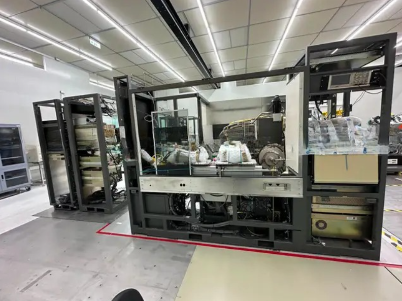Refurbished 1999 Axcelis (Eaton) NV GSD-HE Ion Implanter