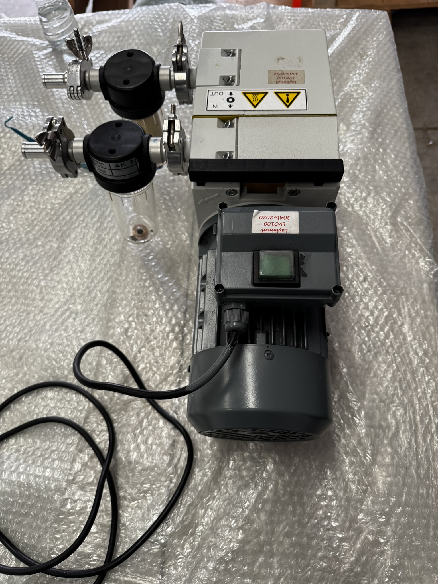 Used Leybold  D8B Rotary Vane Pump