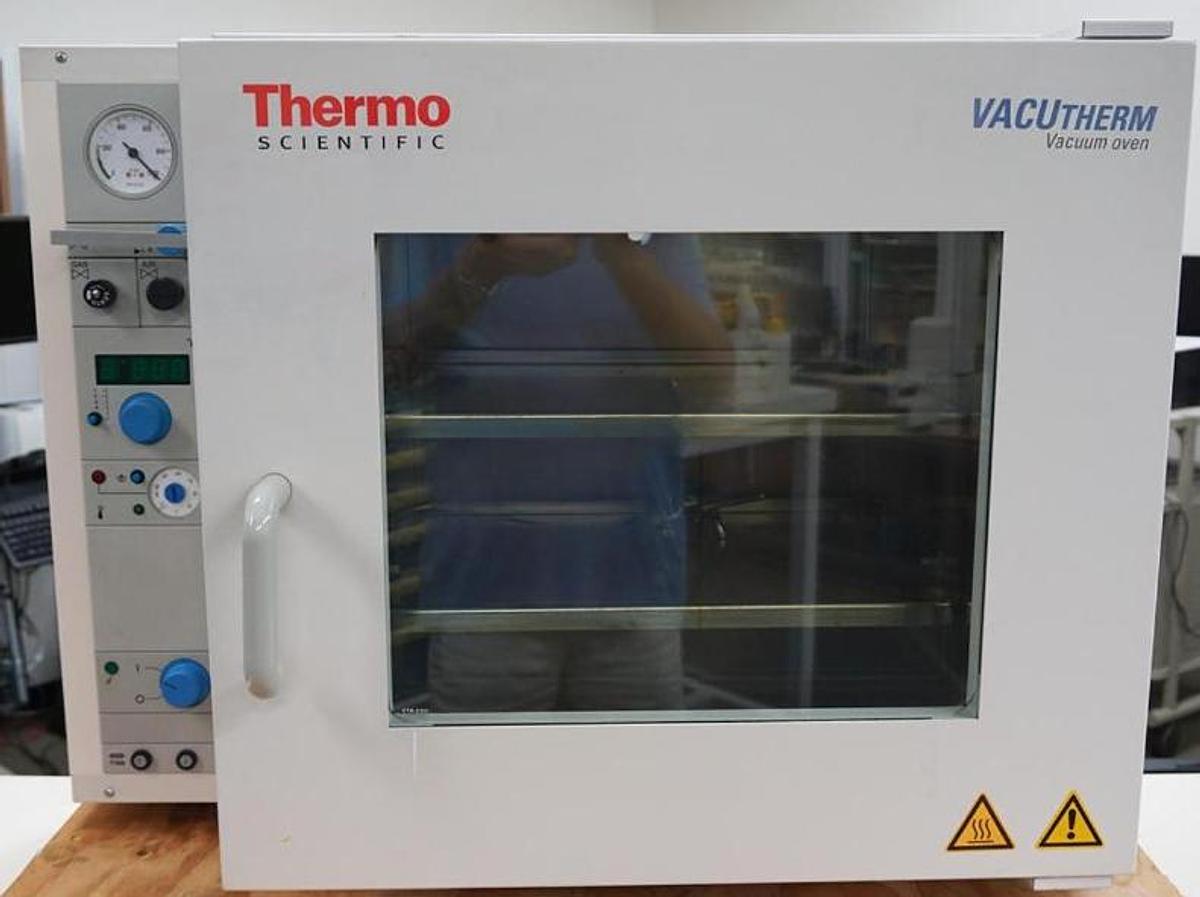 Used Thermo Scientific Vacutherm VT6060P High Temperature shelf heated vacuum oven- max 300C