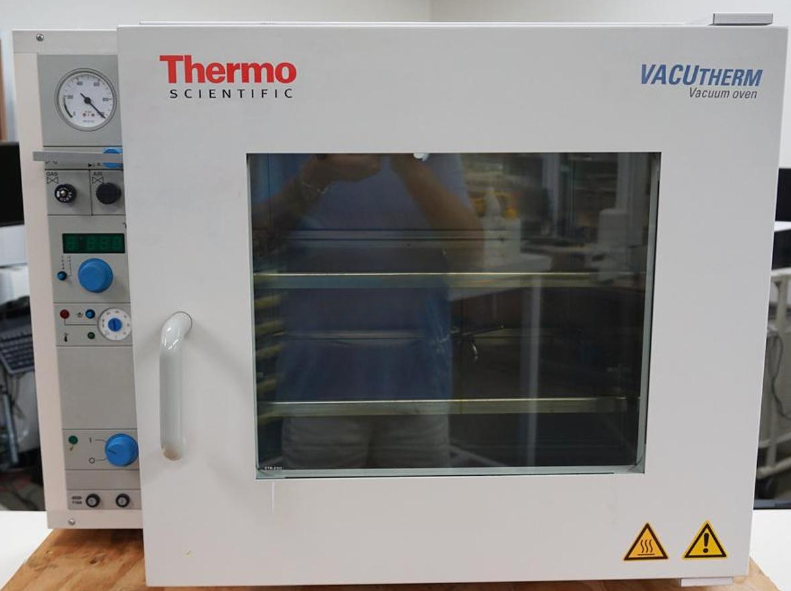 Used Thermo Scientific Vacutherm VT6060P High Temperature shelf heated vacuum oven- max 300C