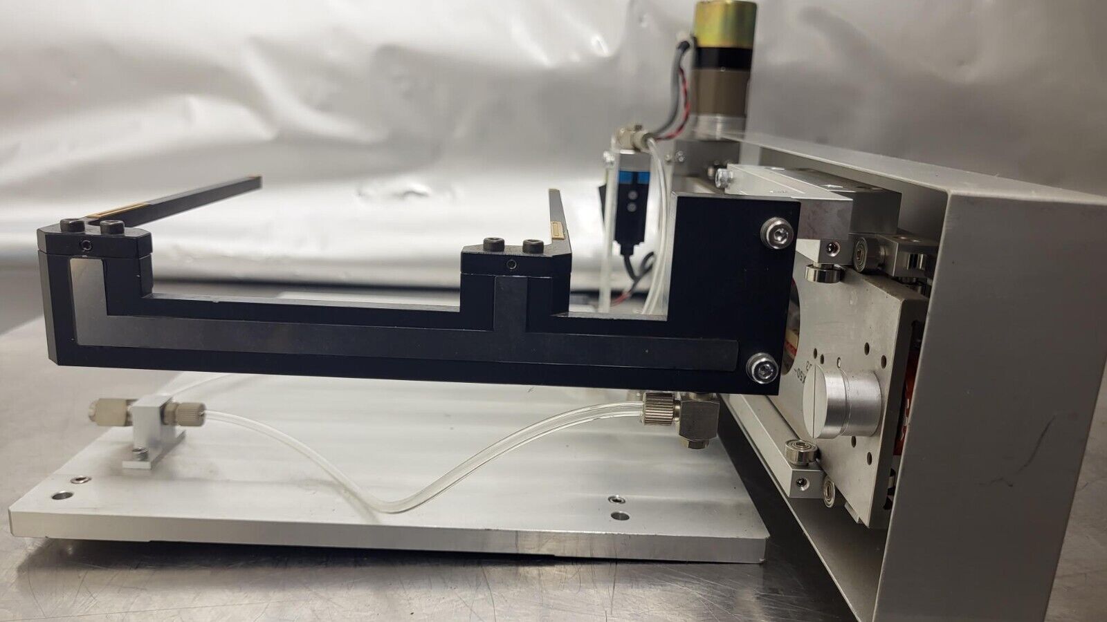 Used NIKON WAFER DEFECT DETECTOR/LOADER