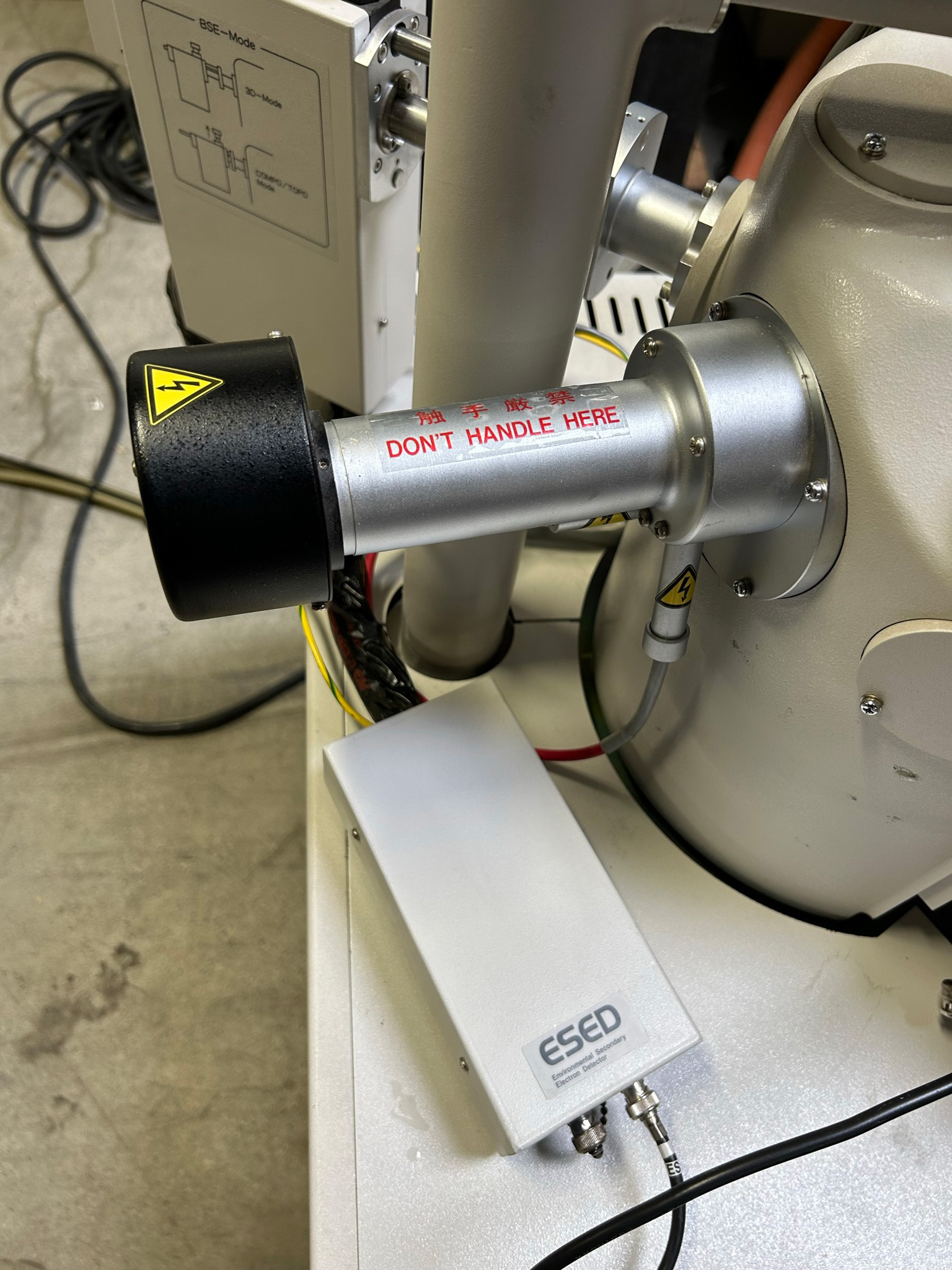 Used Hitachi S 3000 N Scanning Electron Microscope (SEM)