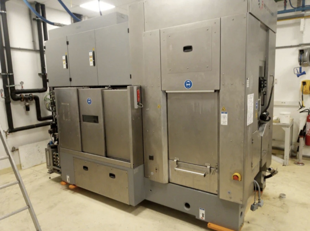Used 2017 MEYER BURGER Diamond DW288 S4-01 Wire Saw